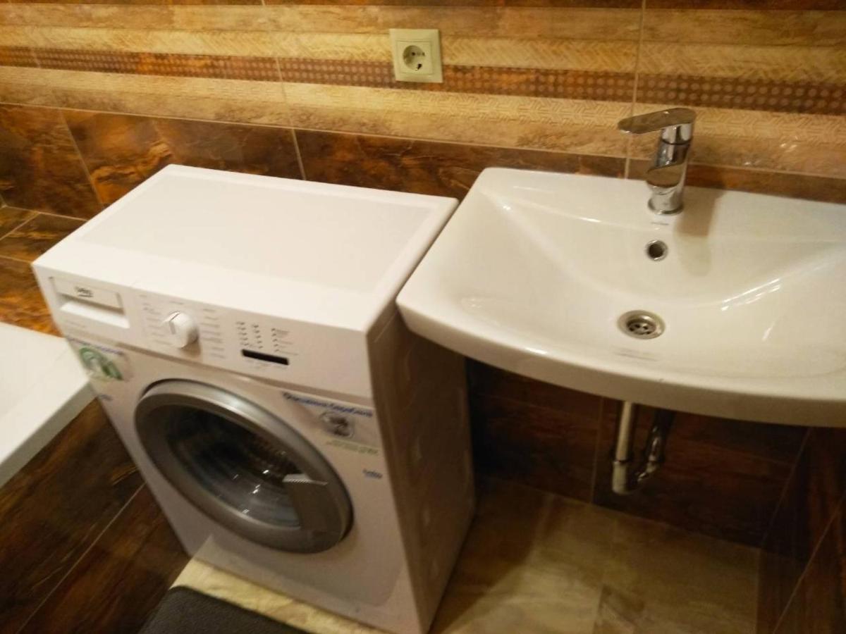 Apartments In Uzhgorod For You. Kültér fotó